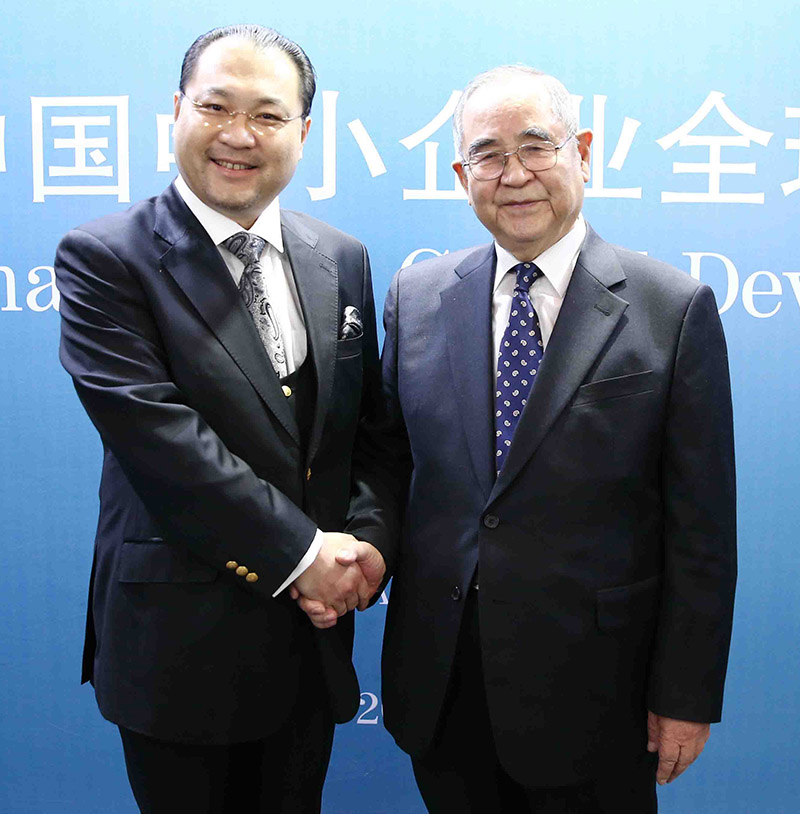 韩国前国务总理李寿成阁下