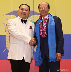 厄瓜多尔前总统奥斯瓦尔多·乌尔塔多·拉雷亚阁下