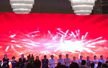 太和木作关毅拜会肯尼亚副总统卡隆佐：交流中国文化 赠送《木艺