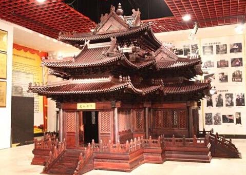 太和木作用红木完美再现紫禁城角楼