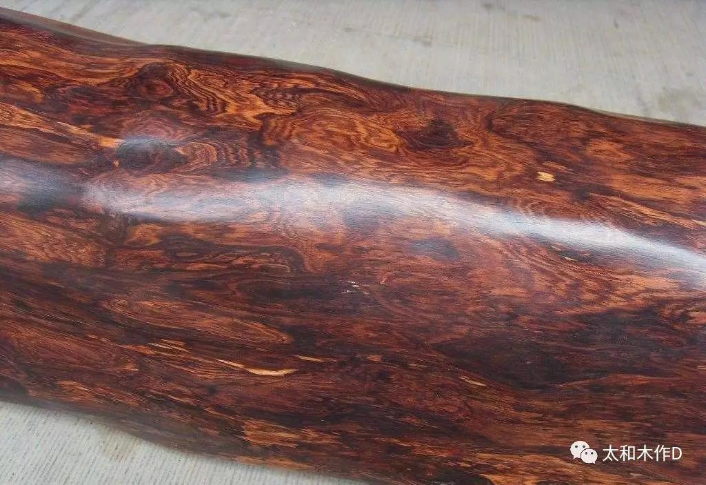 一槌定音之关毅老师讲述黄花梨笔筒